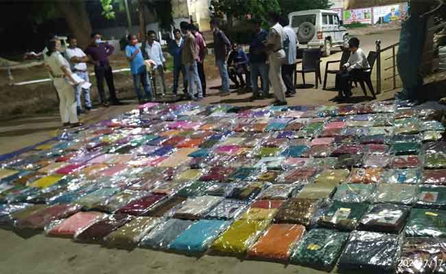 Bihar woman caught smuggling ganja in saree packets