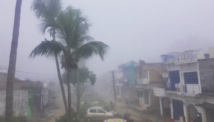 Thick blanket of fog likely to cover Odisha tomorrow, Light rain from monday