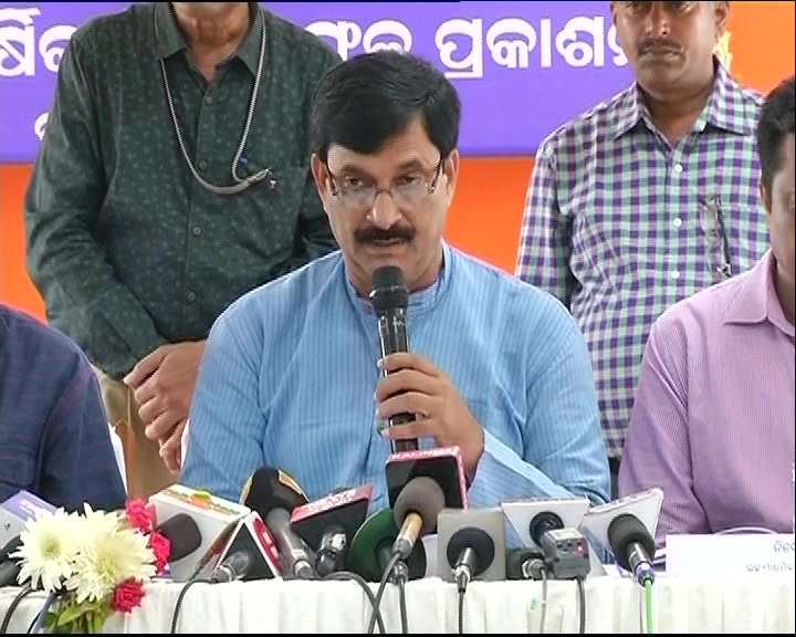 Odisha govt to recruit over 11,000 teachers by 2022