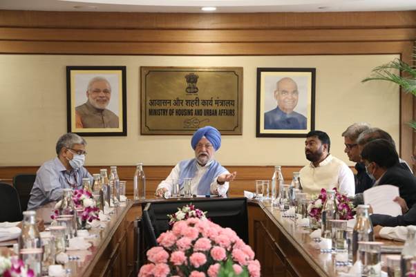 Hardeep S. Puri chairs the meeting with stakeholders on Green Hydrogen