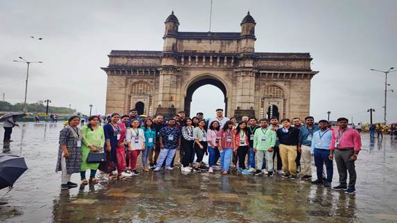 50 Odia students visit Maharashtra under 'Ek Bharat Shrestha Bharat’