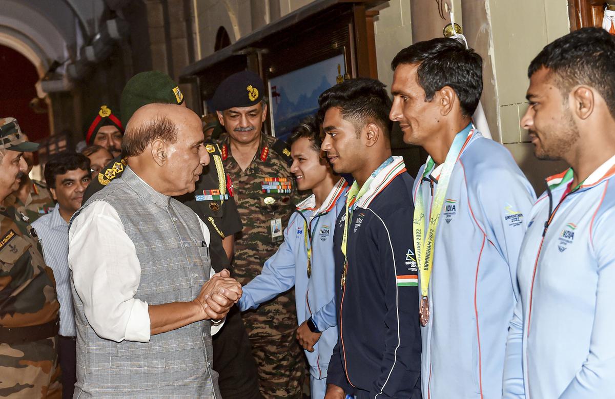 Rajnath Singh interacts with 2022 Commonwealth Games medalists & participants of the Armed Forces