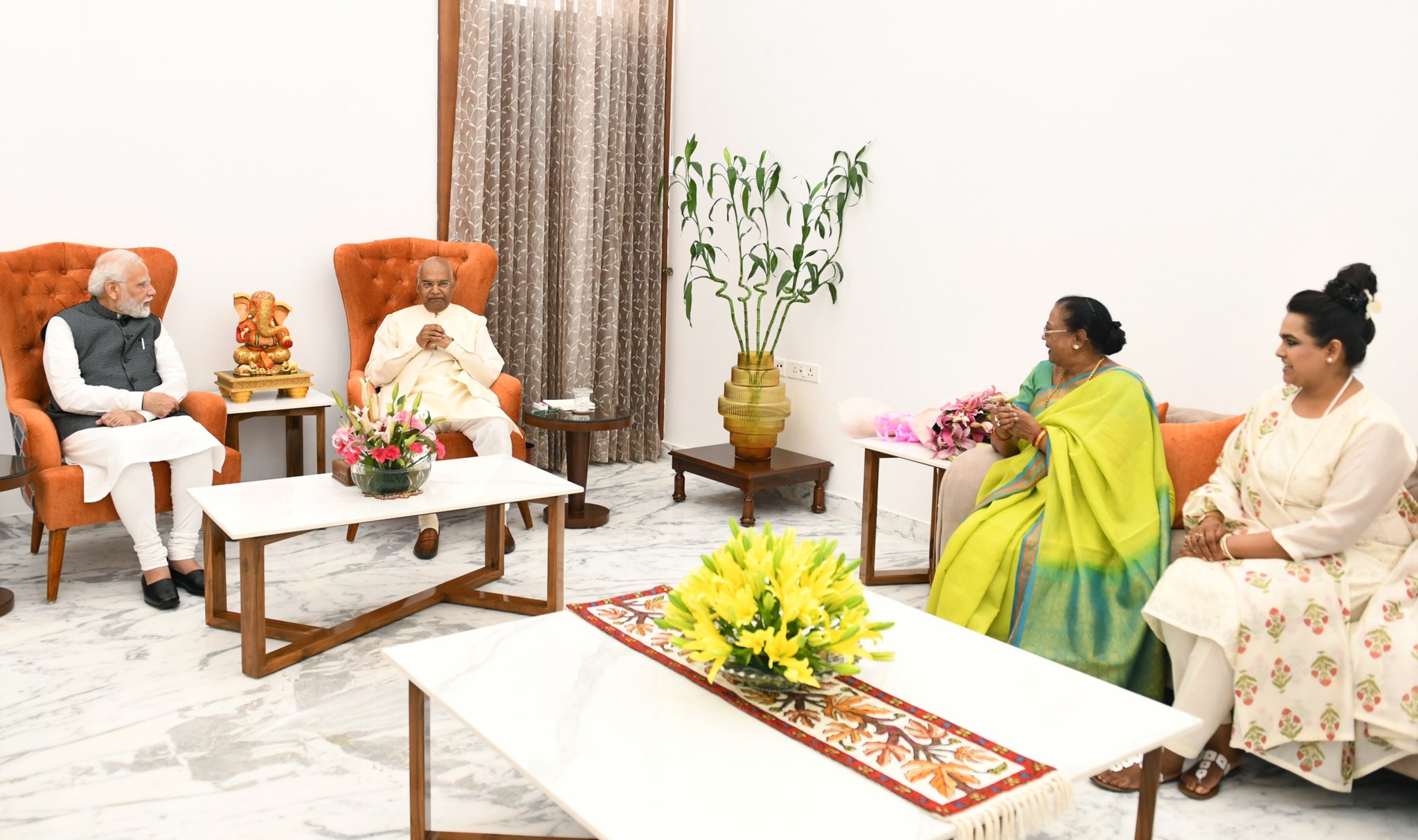 PM meets former President Shri Ram Nath Kovind 
