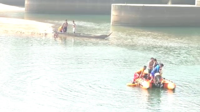 Youth drowns while learning swimming in Mahanadi