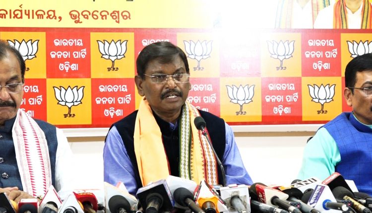 Odisha minister murder case: Munda demands probe by an independent agency
