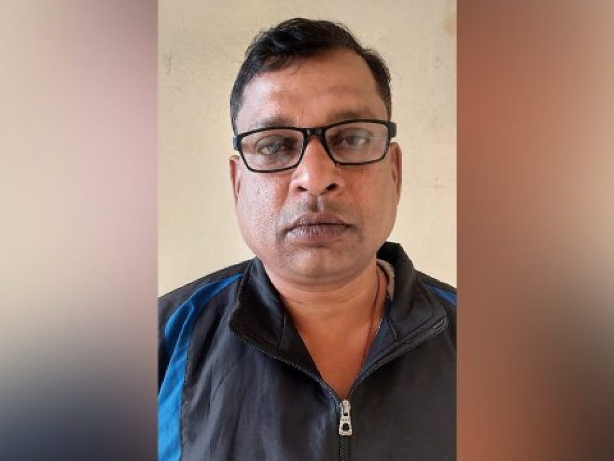 BEO office Sr. Clerk caught taking bribe in Jharsuguda