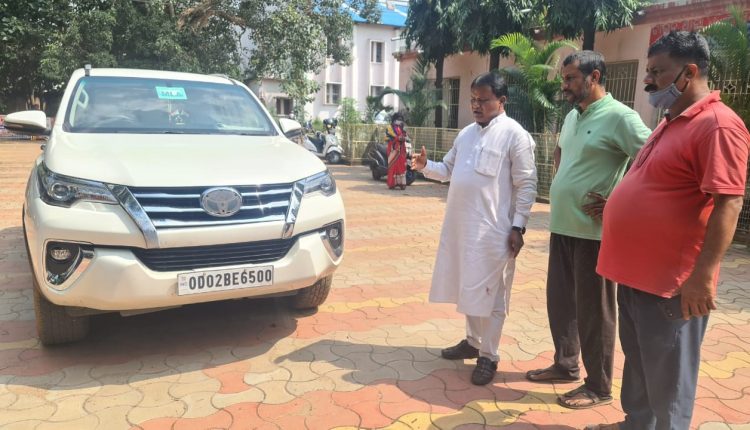 Odisha BJP MLA Mohan Majhi’s car targeted with bombs in Keonjhar