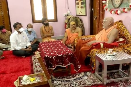 Puri Shankaracharya gets invitation to Have Darshan Of Deities On Chariots