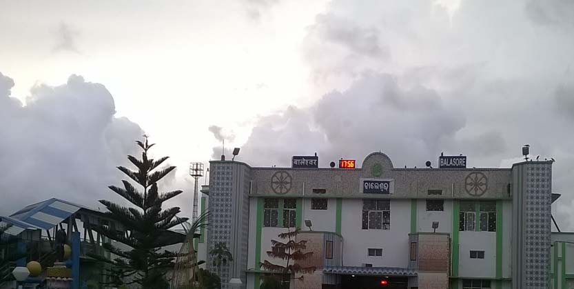 କଟକଟାରେ ବି କଲେ ଯାତ୍ରା, ଯାତ୍ରାପାର୍ଟି ମାଲିକଙ୍କୁ ୫୦ ହଜାର ଜରିମାନା