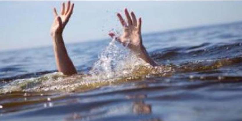 କେନାଲକୁ ପଶିଗଲା କାର୍‌ : ତିନି ମୃତ