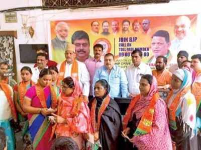 ହାଇଦ୍ରାବାଦ ମହାନଗର ପାଳିକା ନିର୍ବାଚନ ରେଜଲ୍ଟ : ଓ୍ବଓ୍ବେସୀ ଗଡ ରକ୍ଷା କରୁଛନ୍ତି ନା କିଏ ମାରିନେଉଛି ବାଜି 