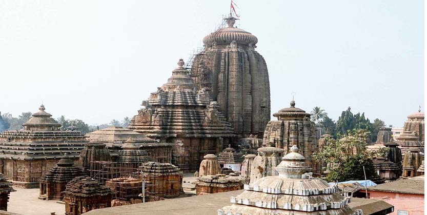 ପଢ଼ୁଅାଁ ହେଲେ ଶ୍ରୀଲିଙ୍ଗରାଜ, ନୂଆ ପିନ୍ଧିଲେ, ମୁଅାଁ ଖାଇଲେ