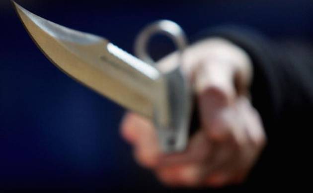 ଶିକ୍ଷୟିତ୍ରୀଙ୍କୁ ଛୁରାମାଡ