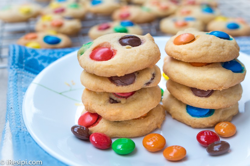 ଆଜି  ବିସ୍କିଟ ଦିବସ