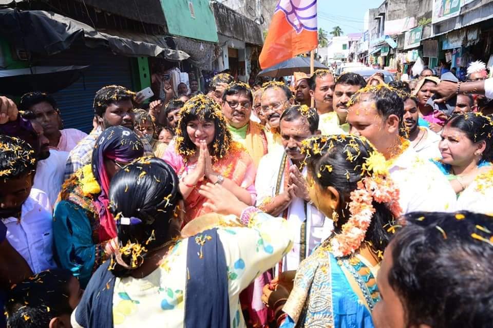 ଅପରାଜିତାଙ୍କ ସଭାକୁ ଯାଇଥିବା ବିଜେପି ନେତାଙ୍କ ବିରୋଧରେ ହେବ କାର୍ଯ୍ୟାନୁଷ୍ଠାନ !