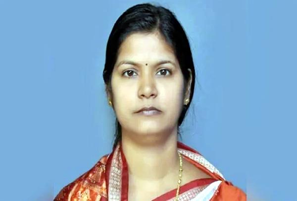 ମନ୍ତ୍ରୀ ଟୁକୁନି ସାହୁ ଡାକବଙ୍ଗଳାରେ ବନ୍ଦୀ, ଘେରିଲେ ବିରୋଧୀ