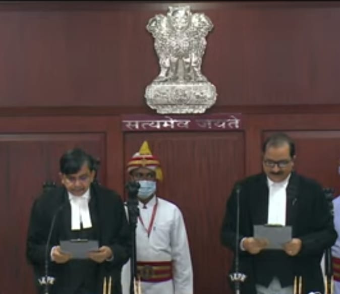 ହାଇକୋର୍ଟର ନୂଆ ବିଚାରପତି ଭାବେ ଜଷ୍ଟିସ୍‌ ଆଦିତ୍ୟ କୁମାର ମହାପାତ୍ରଙ୍କ ଶପଥ