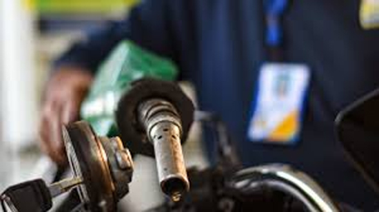 ପେଟ୍ରୋଲ୍‌, ଡିଜେଲ୍‌ ଉପରୁ ଭାଟ୍‌ କମିବା ପରେ ଆଜିଠାରୁ ଲାଗୁହେଲା ନୂଆ ଦର