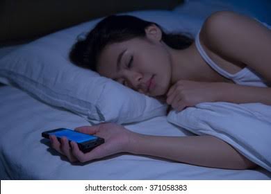 ସ୍ମାର୍ଟ ଫୋନ ପାଖରେ ରଖି ଶୋଉଛନ୍ତି କି... ସାବଧାନ!