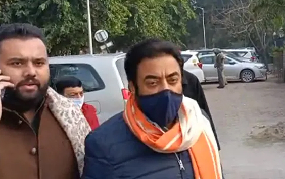 ସୋନୁ ସୁଦ୍‌ଙ୍କ ଭଉଣୀଙ୍କ ପାଇଁ ବଳି ପଡ଼ିଲେ ବିଧାୟକ, ବିଜେପିରେ ଯୋଗଦେଲେ