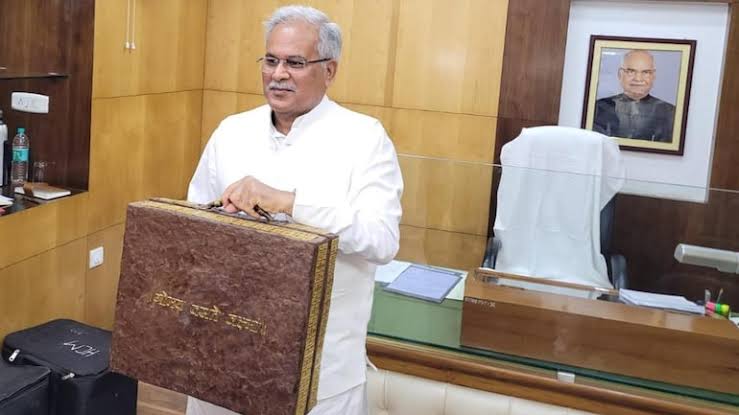 ଗୋବର ତିଆରି ଆଟାଚିରେ ମୁଖ୍ୟମନ୍ତ୍ରୀଙ୍କ ବଜେଟ 
