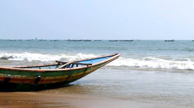 ସମୁଦ୍ରକୁ ଗଲେ କାର୍ଯ୍ୟାନୁଷ୍ଠାନ...