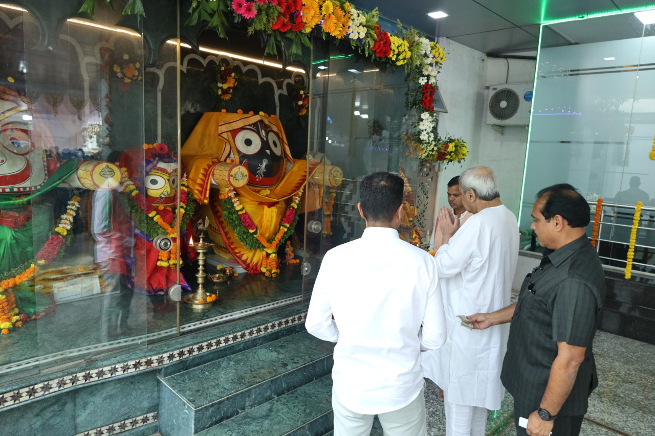 ମୁମ୍ବାଇ ଓଡିଶା ଭବନ ସମ୍ପ୍ରସାରଣ କାର୍ଯ୍ୟର ଶିଳାନ୍ୟାସ କଲେ ମୁଖ୍ୟମନ୍ତ୍ରୀ ନବୀନ ପଟ୍ଟନାୟକ