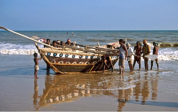 ସମୁଦ୍ରରେ ମାଛଧରା କଟକଣା