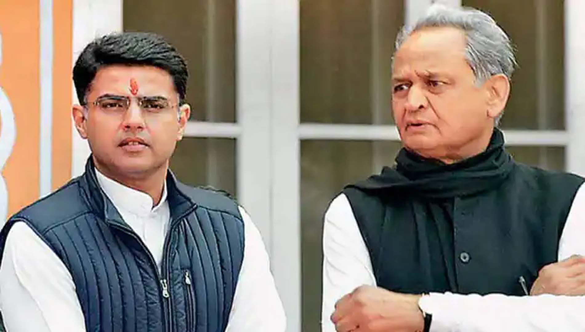 ପାଇଲଟ ଜଣେ ଗଦ୍ଦାର :  ଗେହଲଟ୍‌