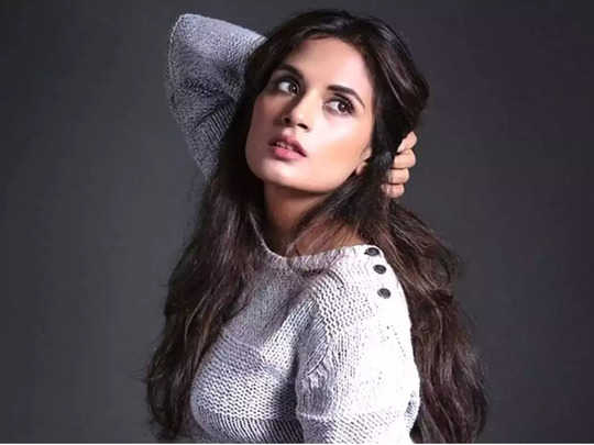 ସେନାକୁ ତାଚ୍ଛଲ୍ୟ କରି ବିବାଦରେ ଅଭିନେତ୍ରୀ ରିଚା ଚଢା