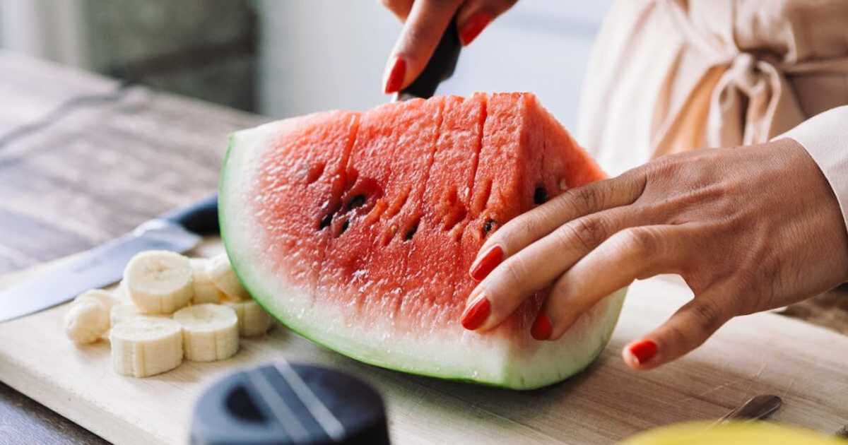 ସାବଧାନ! ଏହି ସବୁ ଫଳକୁ ଫ୍ରିଜରେ ରଖୁଛନ୍ତି କି?