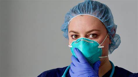 ଖାଇବାକୁ ଥଣ୍ଟା ଆକୃତିର ମାସ୍କ