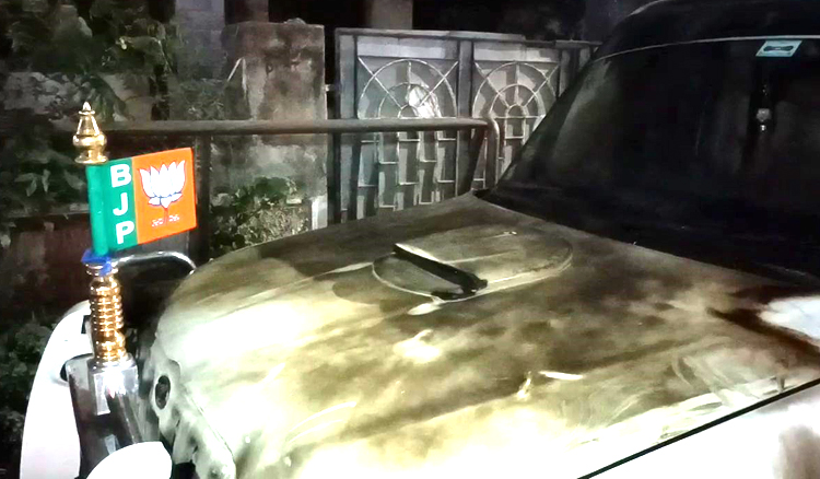 ଜାଳିଦେଲେ ବିଜେପି ନେତାଙ୍କ କାର