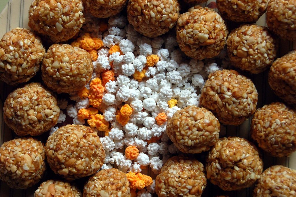 ଆସିଛି ମକର, ଘରେ ଘରେ କାହିିଁକି ହୁଏ ରାଶି ଲଡୁ? 