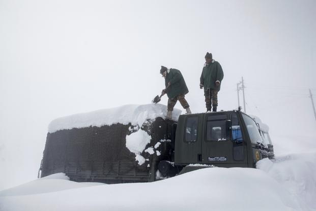 ବରଫ ଝଡ଼ : ୩ ଯବାନ ଶହୀଦ, ୨ ନିଖୋଜ