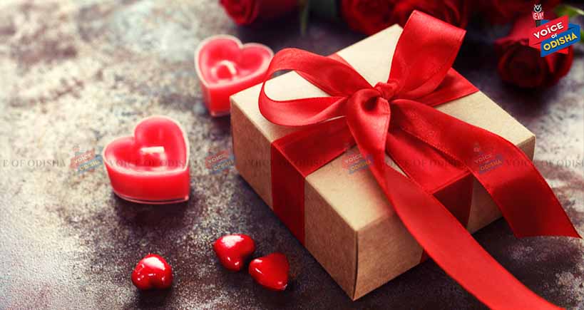  ଭାଲେଣ୍ଟାଇନରେ କ’ଣ ଦେବେ ଉପହାର