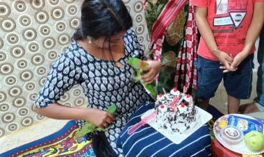 ଶୁଆ ଜନ୍ମଦିନ କେକ କାଟି ଅଡ଼ୁଆରେ ମହାରଣା ପରିବାର !