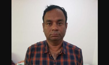 Odisha Forest Official Caught By Vigilance With Cash Of Over Rs 1 Lakh