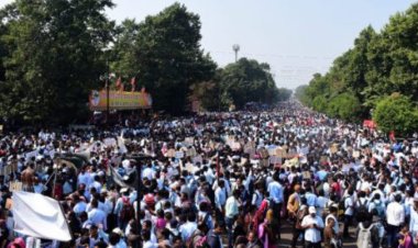 ରାଜଧାନୀରେ ପ୍ରାଥମିକ ଶିକ୍ଷକଙ୍କ ଧାରଣା ପାଇଁ ଅନୁମତି ଦେଲାନି ପୋଲିସ