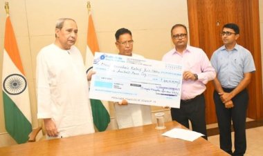 OMC Contributes Rs. 100 Crore to CMRF
