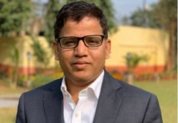 ଏସ୍ଆରସି ହେଲେ ନିକୁଞ୍ଜ ଧଳ