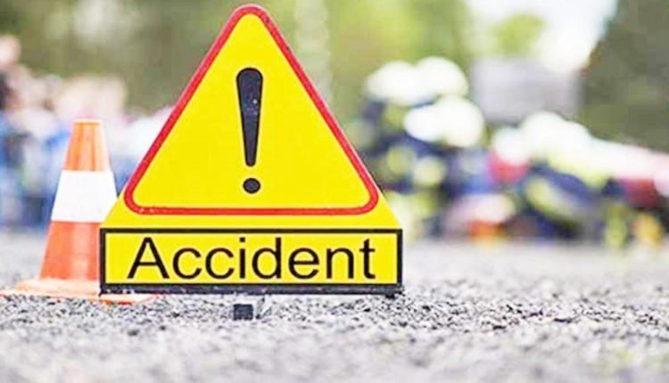 2 killed, 3 critical after being hit by pick-up in Kendrapara