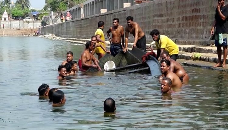 Boats retrieved from Narendra Pond for Chandan Yatra
