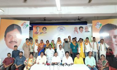 ଯାଜପୁର ଜିଲ୍ଲା ବିଜୁ ମହିଳା ଜନତା ଦଳର ଉପସଭାନେତ୍ରୀ ଶ୍ରୀମତୀ ଆରତୀ ଦେଓଙ୍କ ସମେତ ବହୁ ବିଜେଡ଼ି କର୍ମୀ  କଂଗ୍ରେସ ଦଳରେ ସାମିଲ