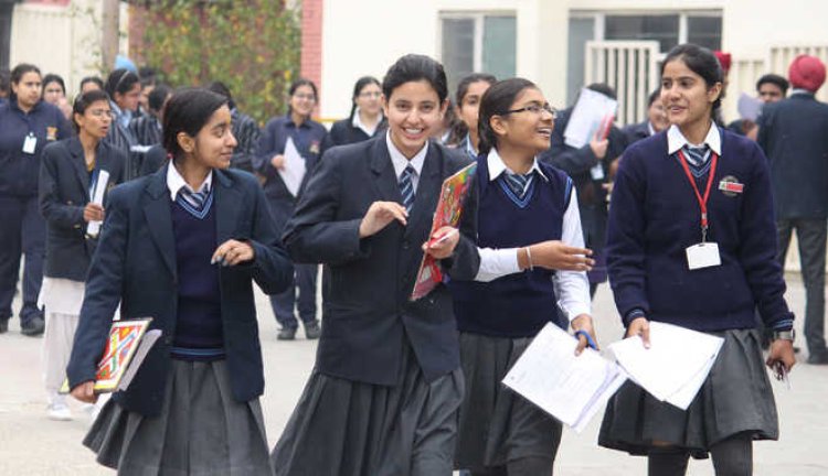 ବଡ଼ ଖବର, ସିବିଏସଇ ଦ୍ୱାଦଶ ରେଜଲ୍ଟ ବାଜିମାରିଛନ୍ତି ଝିଅ