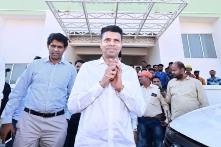 ସମ୍ବଲପୁର ଗସ୍ତରେ 5T ସଚିବ