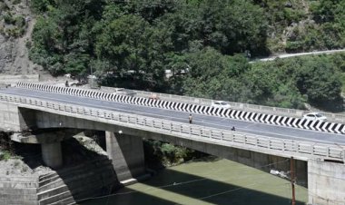 Nitin Gadkari says in Jammu and Kashmir the construction of 2-lane Jaiswal Bridge over River Chenab completed