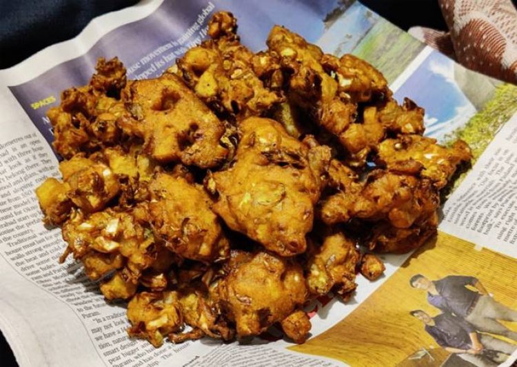 ଅମଲା ବିକିଲେ ପକୁଡ଼ି, କାକରା