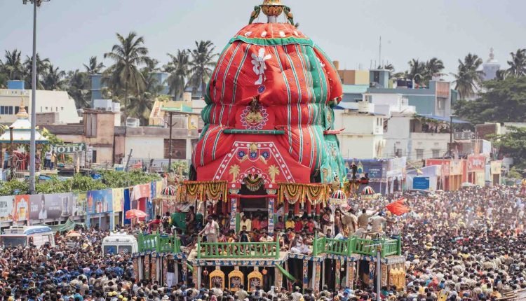 6 Injured After Taladhwaja Chariot’s Rope Snaps During Bahuda Yatra in Puri