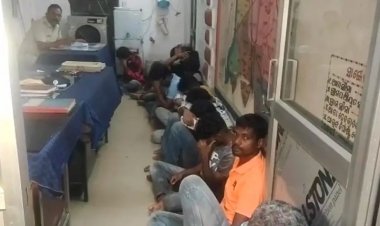 Sex racket busted in Jharsuguda; 13 women rescued, 14 men held